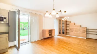 Квартира с 3 комнатами в Фюрстенфельд, Австрия № 147270