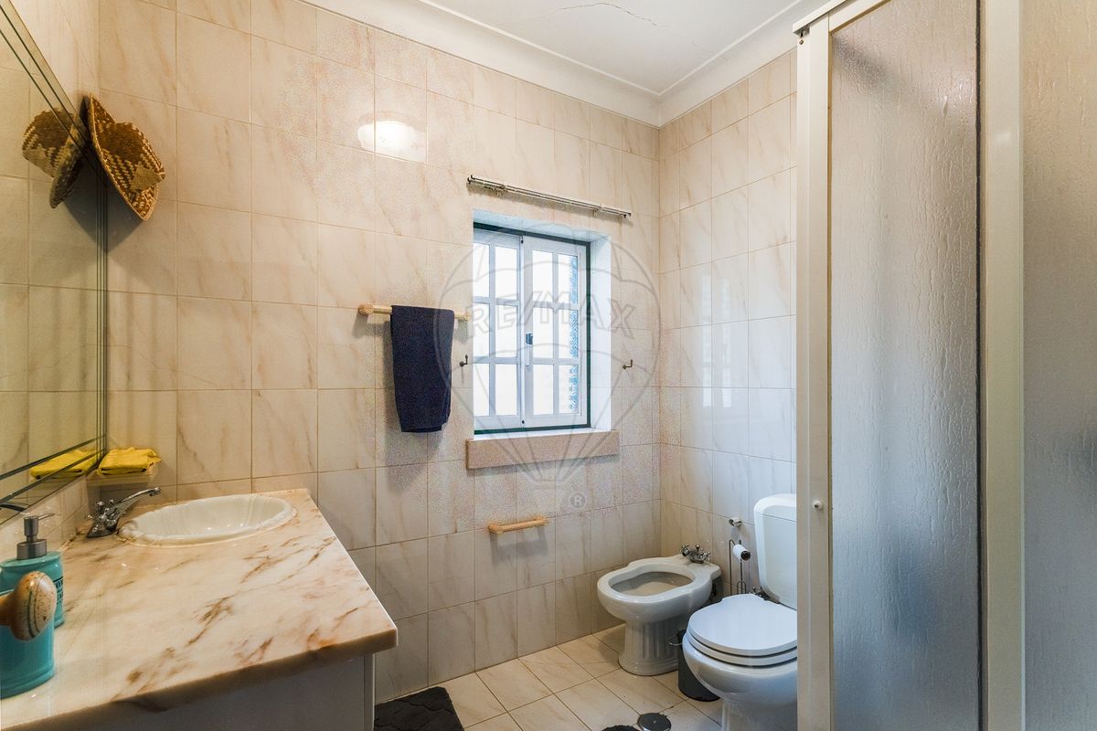 4 bedrooms House in Juncal, Portugal No. 21509