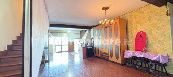 3 Schlafzimmer Wohnung in Monterotondo, Italy, Nr. 331120 36