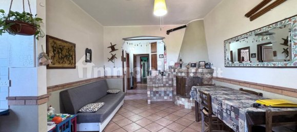 3 Schlafzimmer Wohnung in Monterotondo, Italy, Nr. 331120 5