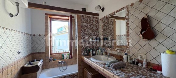 3 Schlafzimmer Wohnung in Monterotondo, Italy, Nr. 331120 23