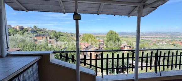 3 Schlafzimmer Wohnung in Monterotondo, Italy, Nr. 331120 26