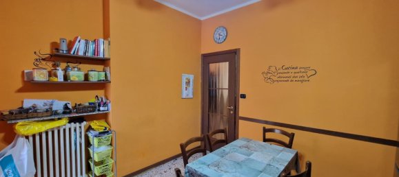 4 bedrooms Apartment in Vercelli, Italy No. 323365 9