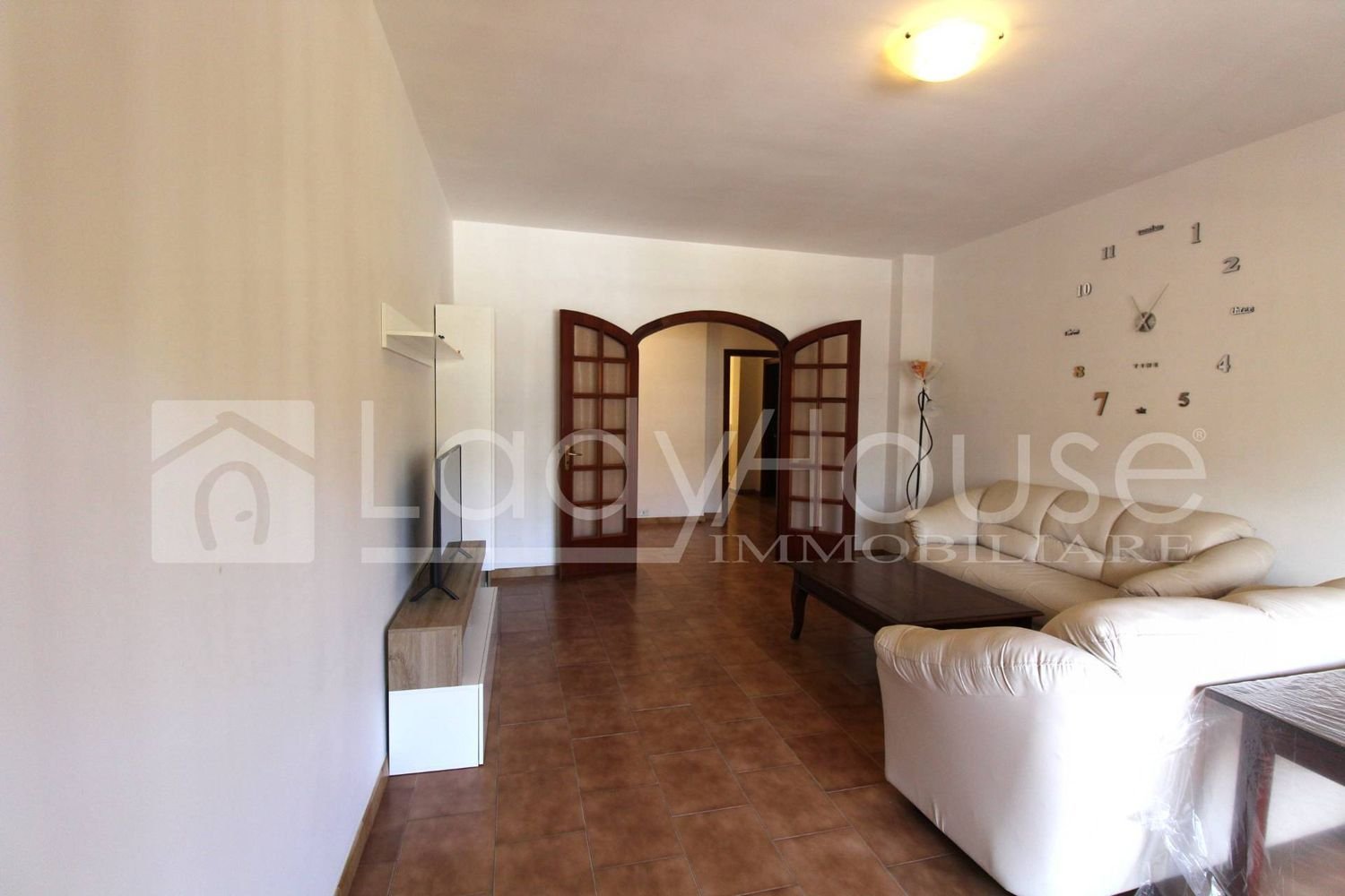 5-salle Appartement à Sannicola, Italy No. 180916