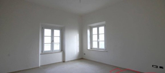 3 bedrooms Apartment in Capannori, Italy No. 42723 12