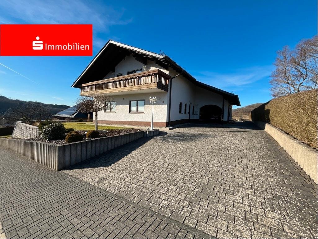 Дом с 7 комнатами в Лан-Дилль, Германия № 196193