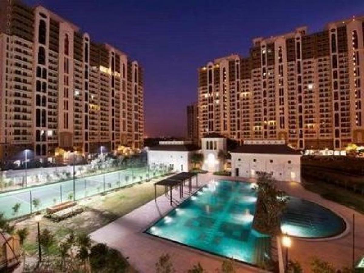 3 bedrooms House in Gurgaon, India No. 9377