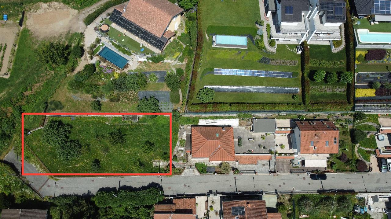 1-Zimmer Grundstück in Montano Lucino, Italy, Nr. 70139