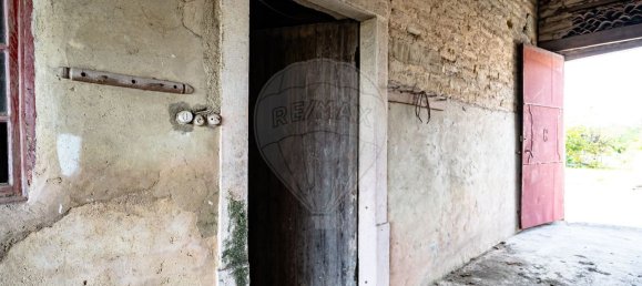 3 bedrooms House in Ourenta, Portugal No. 33924 14