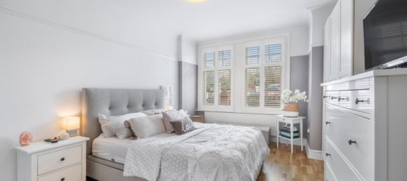 3 bedrooms Apartment in East Sheen, United Kingdom No. 8950 9