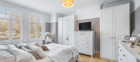 3 bedrooms Apartment in East Sheen, United Kingdom No. 8950 17