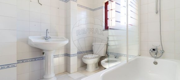 4 bedrooms House in Seixal, Portugal No. 187542 35