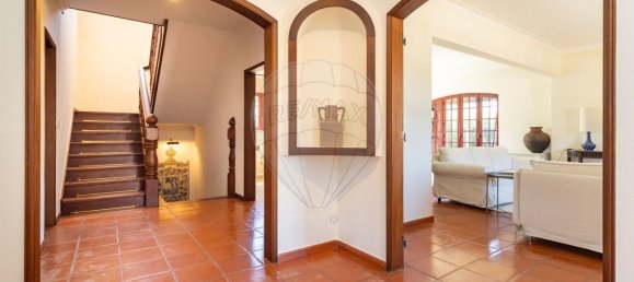 4 bedrooms House in Seixal, Portugal No. 187542 2