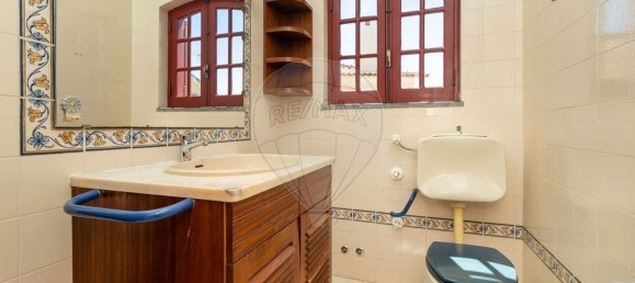 4 bedrooms House in Seixal, Portugal No. 187542 23