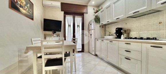 3 rooms Apartment in Marano di Napoli, Italy No. 77753 6