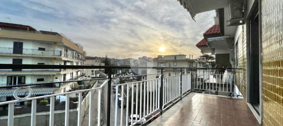 3 rooms Apartment in Marano di Napoli, Italy No. 77753 12