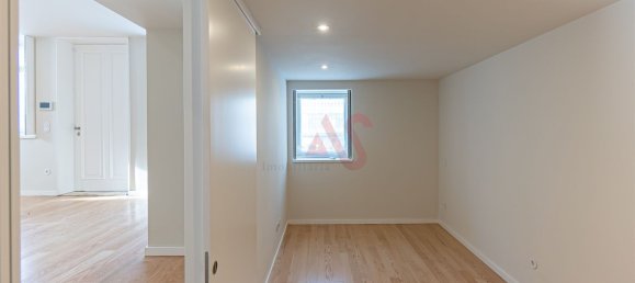 3 bedrooms Apartment in Porto, Portugal No. 106193 16