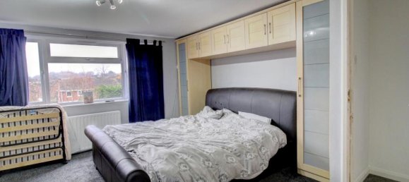 4 غرف نوم منزل في Crawley, United Kingdom رقم 10586 8