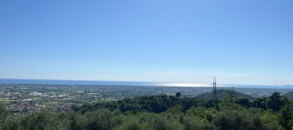 8 rooms House in Camaiore, Italy No. 261589 5