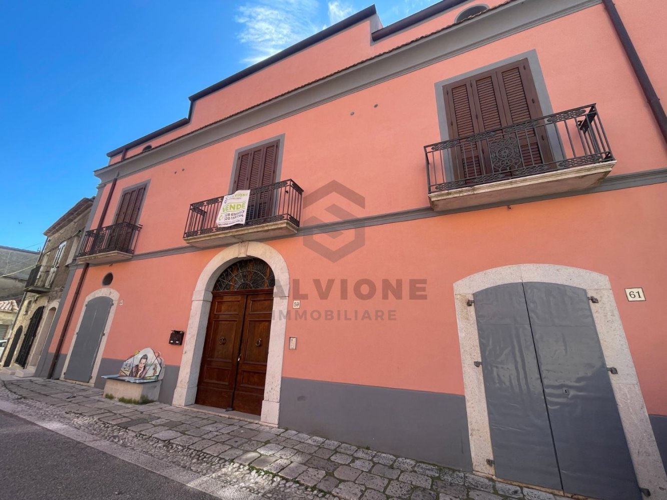 Villa de 10 divisões em San Lorenzello, Italy N.º 2014