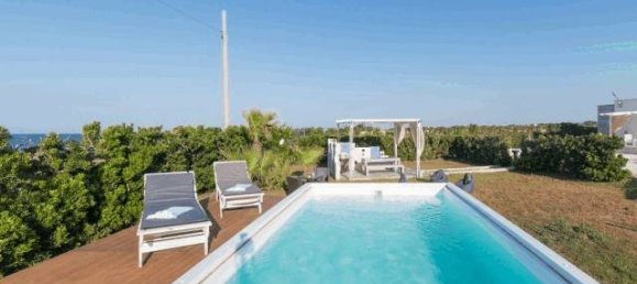 4 bedrooms Villa in Carovigno, Italy No. 165464 12