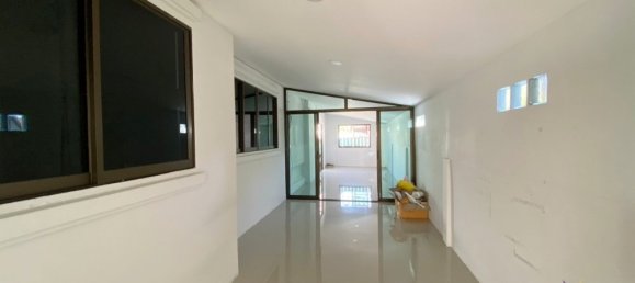 4 bedrooms House in San Sai, Thailand No. 26250 17