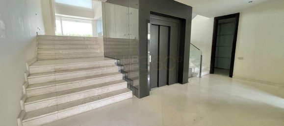 4 bedrooms House in Pozuelo de Alarcon, Spain No. 24146 4