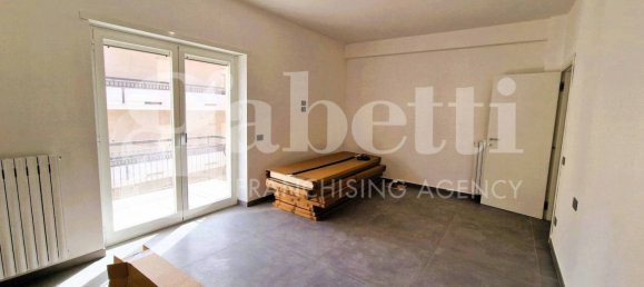 3 Schlafzimmer Wohnung in Isernia, Italy, Nr. 29125 33