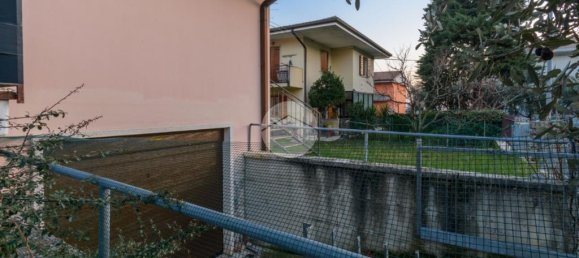 3 غرف نوم منزل في San Pietro in Cariano, Italy رقم 58810 39