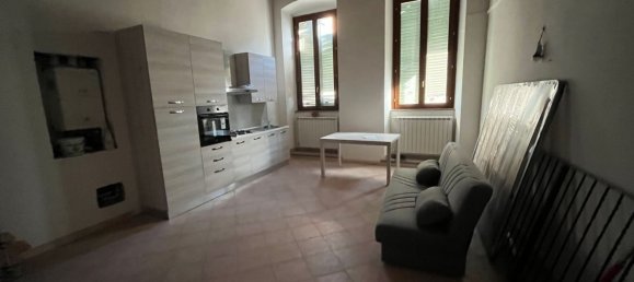2 rooms Apartment in Pescia, Italy No. 255036 4