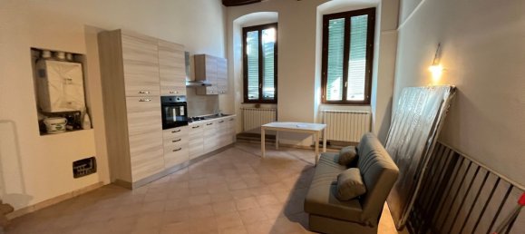 2 rooms Apartment in Pescia, Italy No. 255036 3