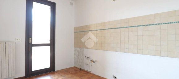 3 Schlafzimmer Villa in Lonato del Garda, Italy, Nr. 353061 18