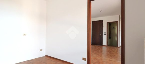 3 Schlafzimmer Villa in Lonato del Garda, Italy, Nr. 353061 19