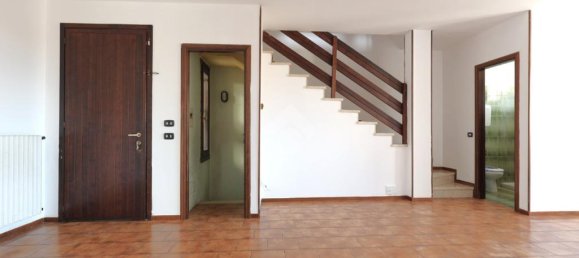 3 Schlafzimmer Villa in Lonato del Garda, Italy, Nr. 353061 10
