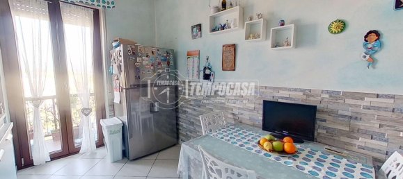 3-salle Appartement à Seveso, Italy No. 71127 12