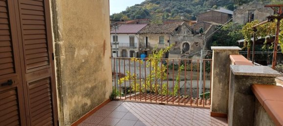 Casa de 5 habitaciónes en Messina, Italy No. 33203 27