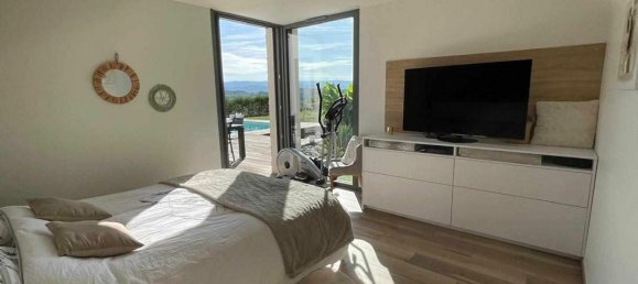 4 bedrooms House in Ramasse, France No. 244935 11