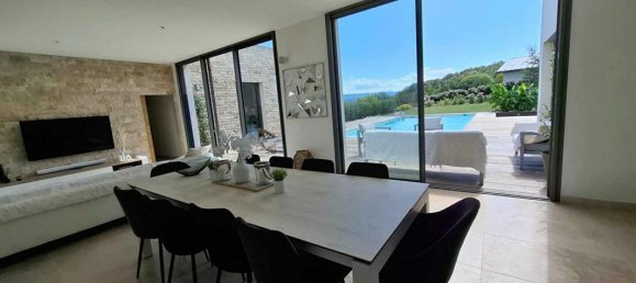 4 bedrooms House in Ramasse, France No. 244935 9