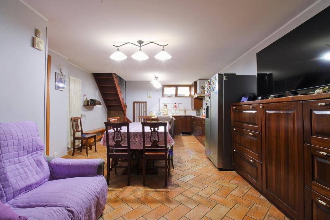 Apartamento de 5 dormitorios en Castelfidardo, Italy No. 307896