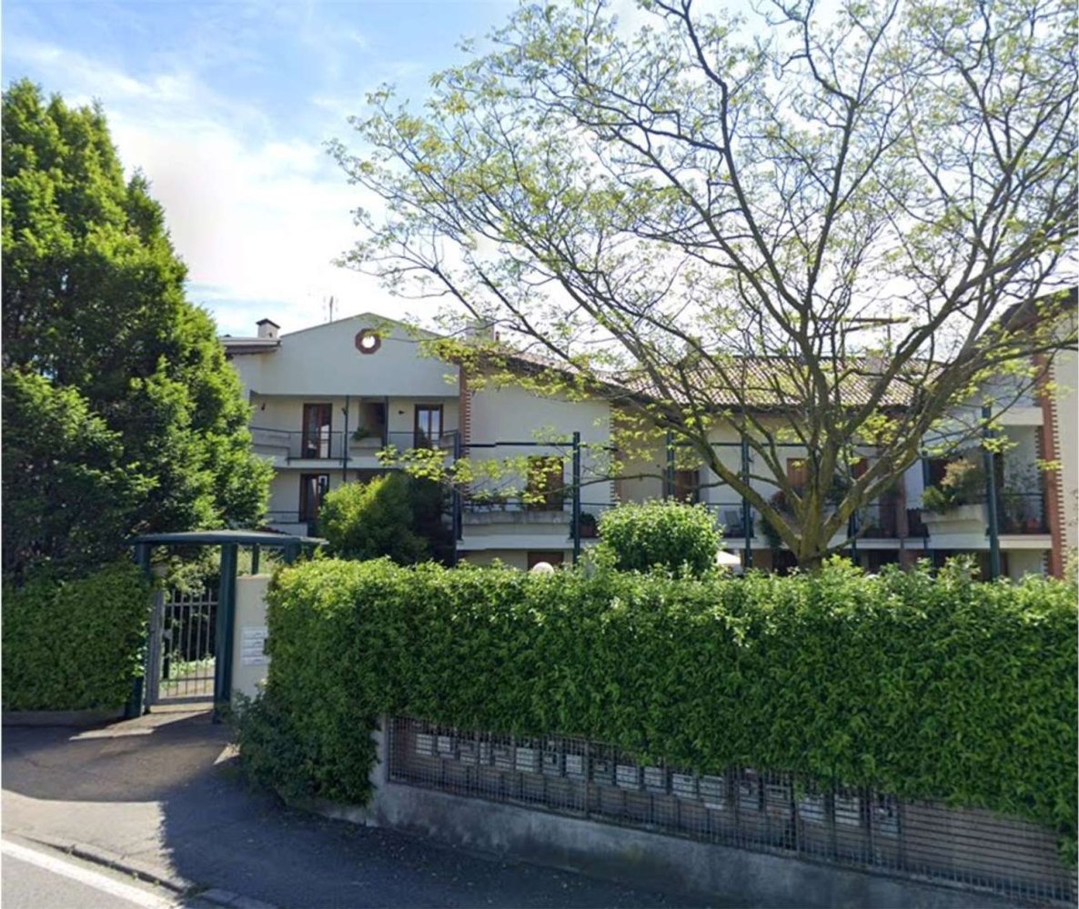 Студия в Капонаго, Италия № 4133