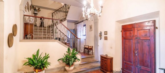 7 bedrooms Villa in Florence, Italy No. 193459 4