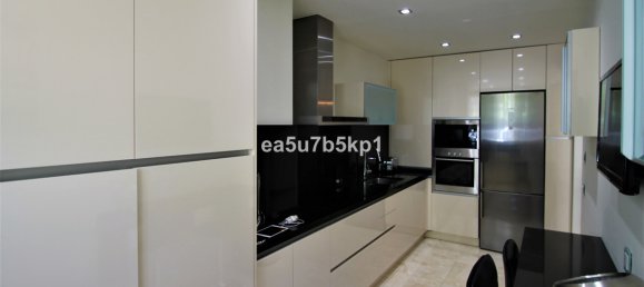 Apartamento T3 em Benahavis, Spain N.º 109506 4