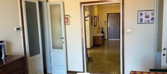 3 bedrooms Apartment in Bergamo, Italy No. 380947 8