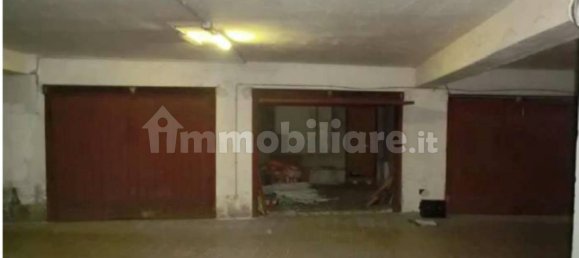 مرآب في Viterbo, Italy 20متر مربع رقم 319534 3