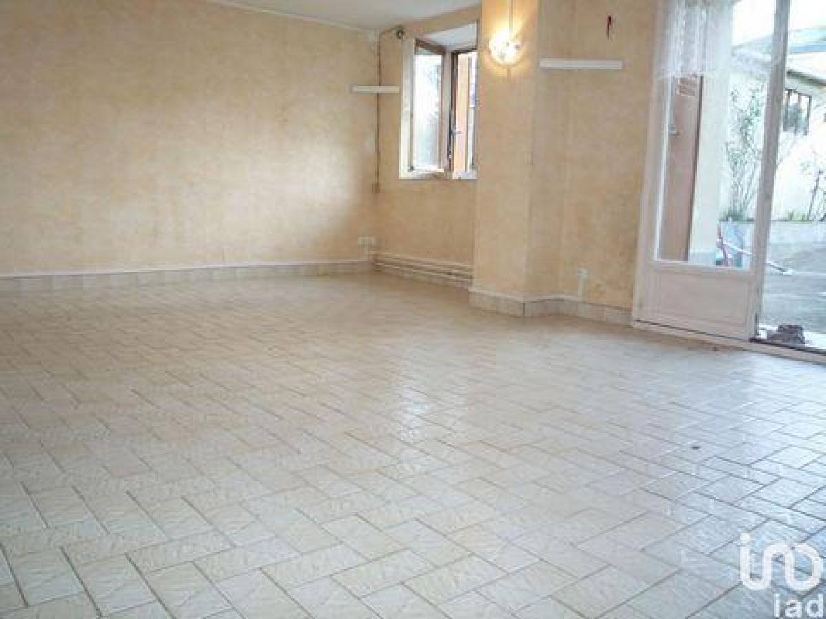 Studio in Le Lude, France No. 28352