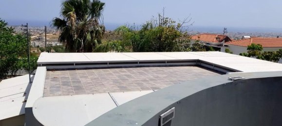 4 bedrooms Villa in Limassol, Cyprus No. 2111 7