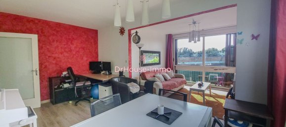 3 bedrooms Apartment in Fontenay-le-Fleury, France No. 176913 2