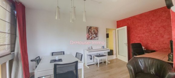 3 bedrooms Apartment in Fontenay-le-Fleury, France No. 176913 4