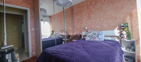 3 bedrooms Apartment in Fontenay-le-Fleury, France No. 176913 12