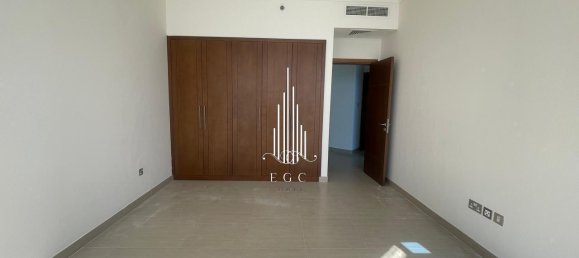 Apartamento de 5 dormitorios en Corniche Road, UAE No. 25634 18